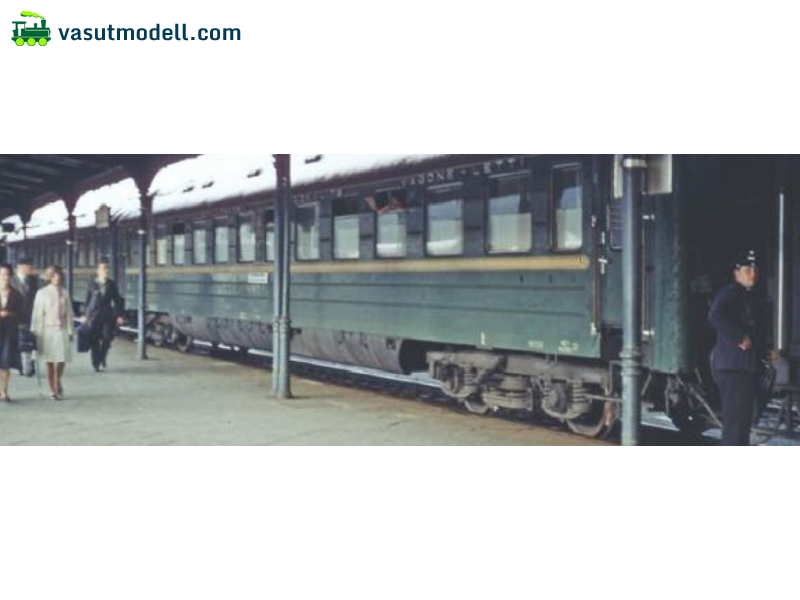 ACME 55173 Set with 2 russian sleeping cars of SZD, for international trains, original state ACME 55173 Set with 2 russian sleeping cars of SZD, for international trains, original state
