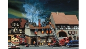 FALLER 130429 Tűzvész a Zur Sonne fogadóban (patinázott)