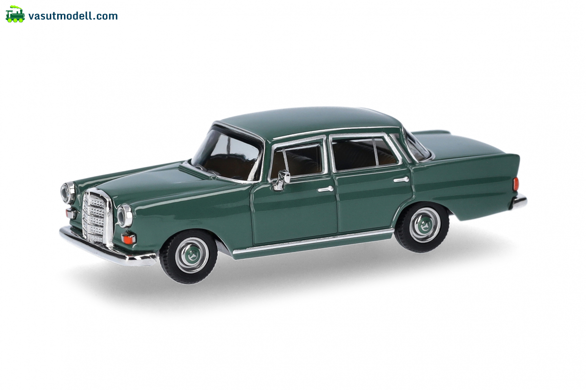 HERPA 420457-004 MB 200 Heckflosse moosgrün HERPA 420457-004 MB 200 Heckflosse moosgrün