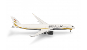 HERPA 537186 A350-900 Starlux Airlines