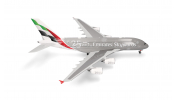 HERPA 539753 A380 Emirates Skyward 25 Years HERPA 539753 A380 Emirates Skyward 25 Years