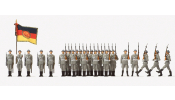 PREISER 16593 Német katonák díszegyenruhában, NVA (1948-1992) (festetlen)
